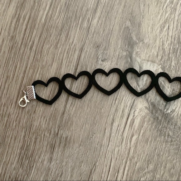 Heart Choker - Picture 2 of 2